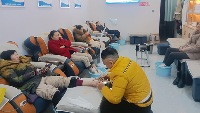 足老板寒湿散纯中药泡脚的好处